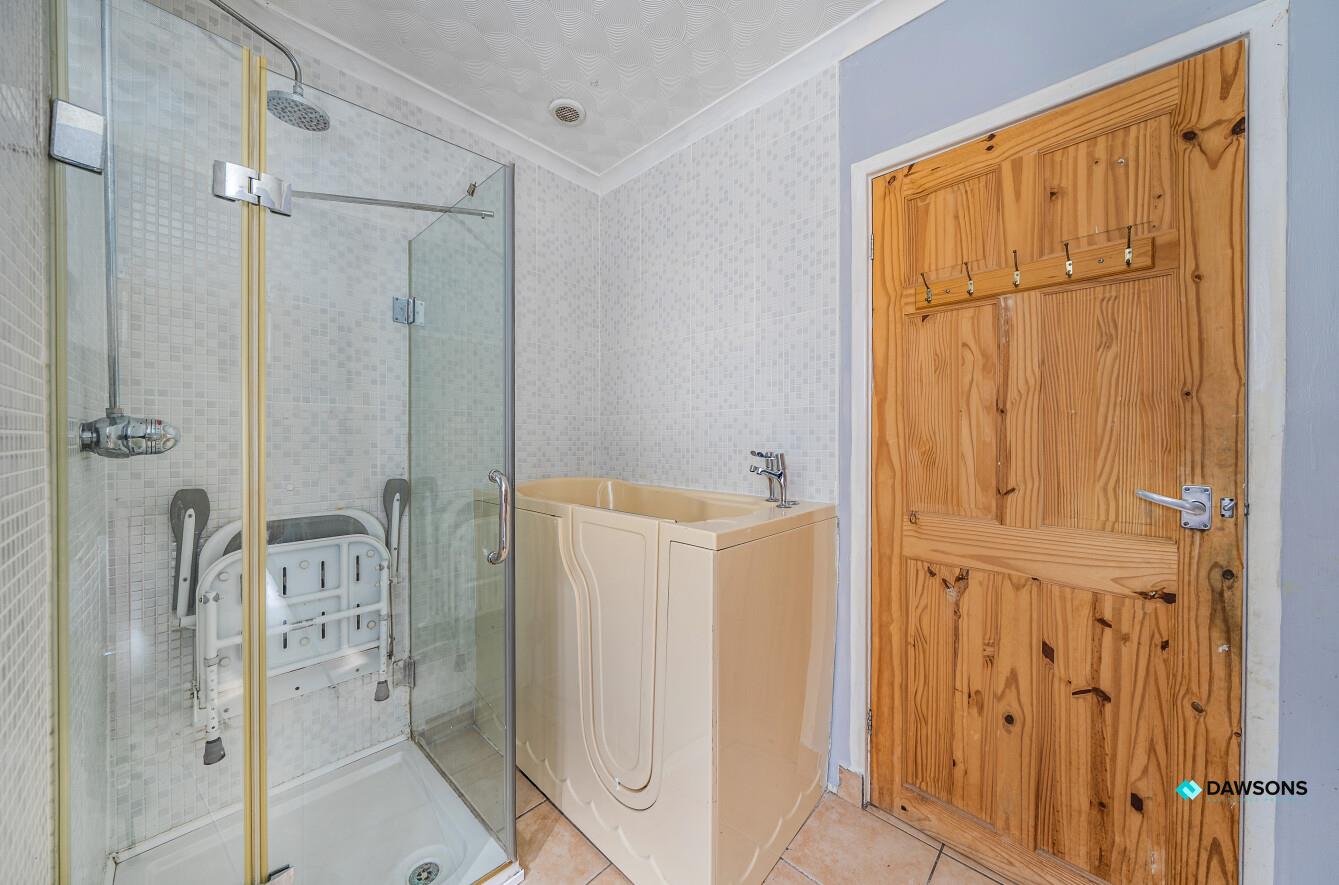 Whitestone Avenue, Bishopston, Swansea, SA3 3DA